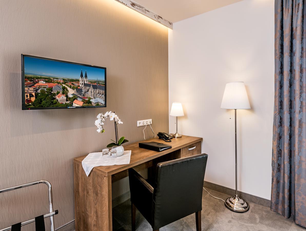 Hotel Allegro Χάλμπερσταντ Εξωτερικό φωτογραφία